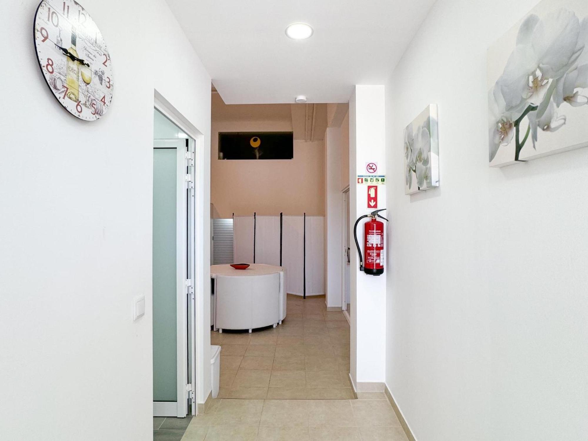 Modern With Private Pool #1955