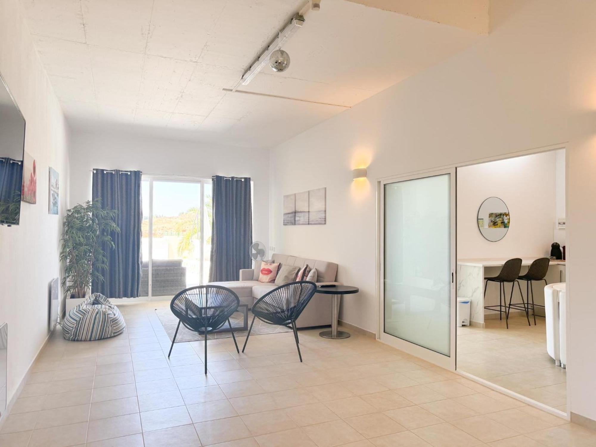Modern With Private Pool #1955 * Lagos